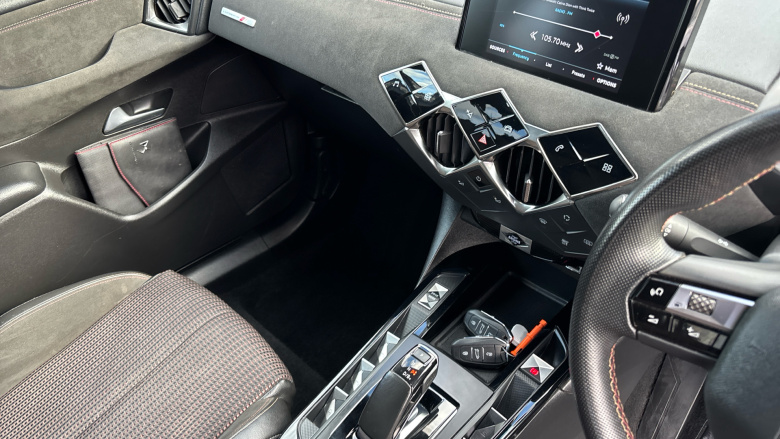 DS 3 Crossback 100kW E-TENSE Performance Line 50kWh 5dr Auto Electric 